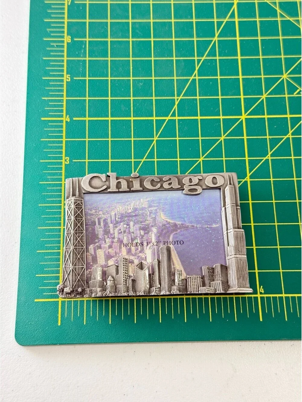 Vintage Chicago Skyline Metal Picture Frame Magnet Holds 3